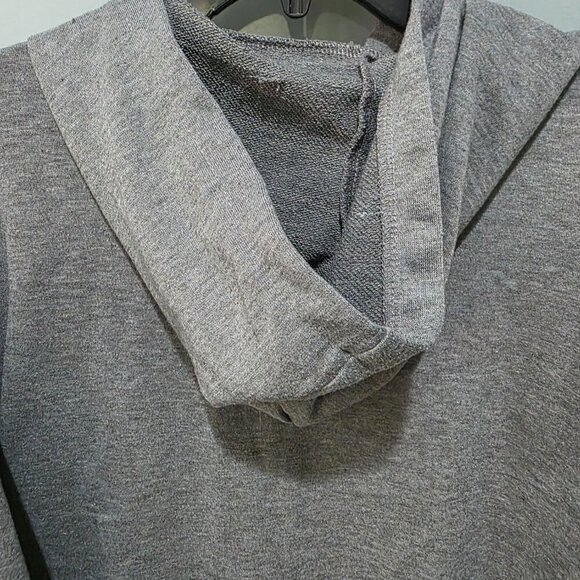 Romwe Grey Zip Up Hoodie with Graphic Print – Women’s Medium - Picture 9 of 10